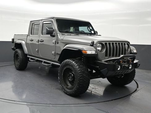 Used 2022 Jeep Gladiator Sport AWD/4WD image 8