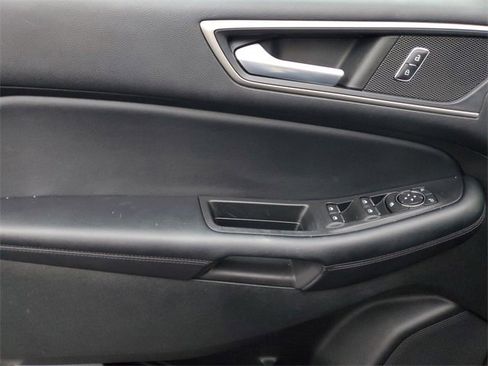 Certified 2022 Ford Edge SEL w/ Convenience Package image 7