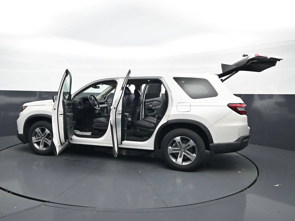 Certified 2024 Honda Pilot EX-L image 48