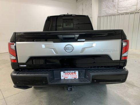 Used 2023 Nissan Titan Platinum Reserve w/ Moonroof Package AWD/4WD image 7