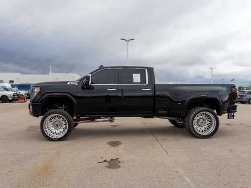 Used 2020 GMC Sierra 3500 Denali w/ Denali Ultimate Package AWD/4WD image 4