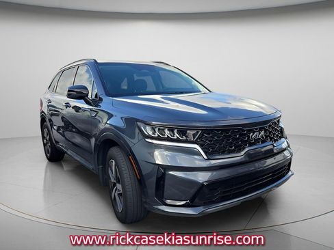 Used 2023 Kia Sorento S FWD image 3