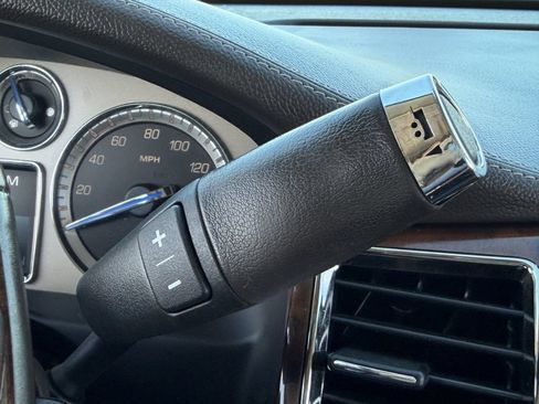Used 2014 Cadillac Escalade Platinum RWD image 20