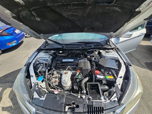 Used 2013 Honda Accord LX image 18