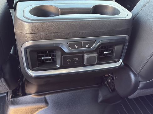 Used 2020 Chevrolet Silverado 2500 LTZ image 18