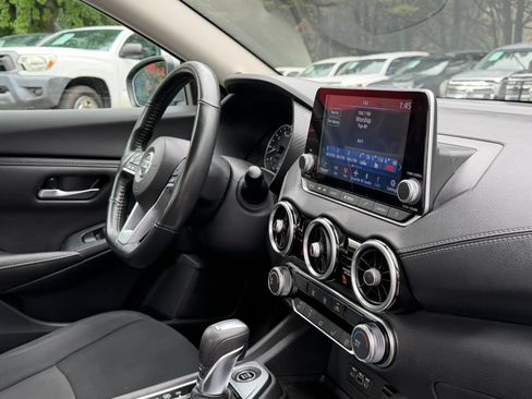 Used 2022 Nissan Sentra SV FWD image 23