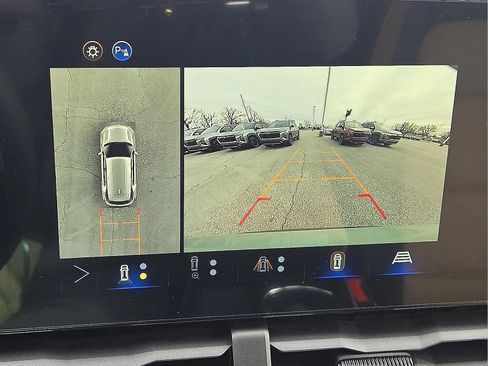 New 2026 Chevrolet Equinox ACTIV w/ Safety and Technology Package FWD image 16