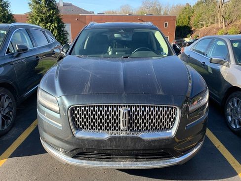 Used 2023 Lincoln Nautilus Reserve w/ Equipment Group 201A image 3
