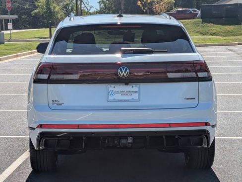New 2026 Volkswagen Atlas Cross Sport SEL R-Line AWD/4WD image 5