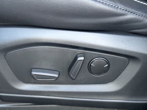 Used 2023 Ford Explorer ST w/ Technology Package image 22