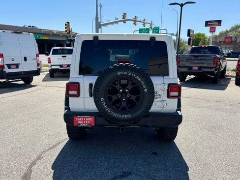Used 2022 Jeep Wrangler Unlimited Sport AWD/4WD image 6