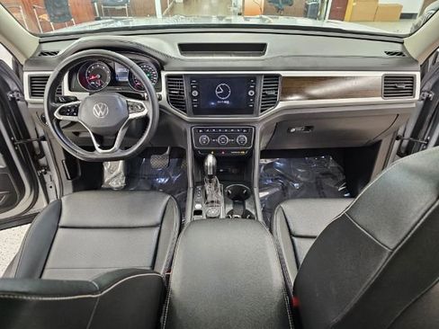 Used 2021 Volkswagen Atlas SE image 9