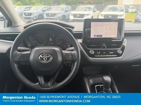 Used 2024 Toyota Corolla LE FWD image 13
