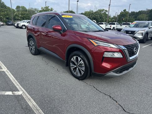 Certified 2023 Nissan Rogue SV w/ SV Premium B Package FWD image 3