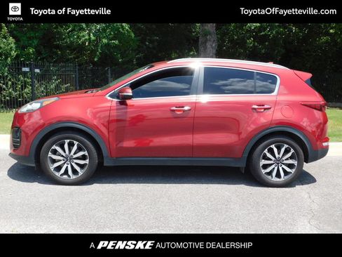 Used 2018 Kia Sportage EX FWD image 2