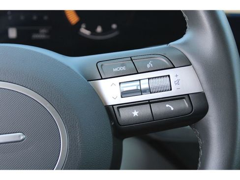 Used 2024 Hyundai Kona SEL image 21