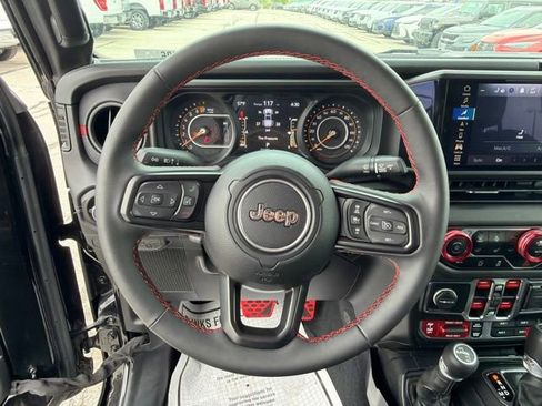 Used 2024 Jeep Gladiator Rubicon w/ Technology Group AWD/4WD image 26