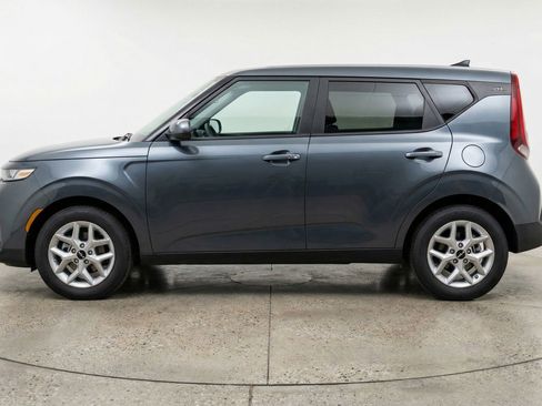 Used 2025 Kia Soul LX w/ LX Technology Package FWD image 5