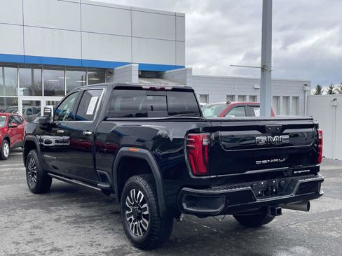 Certified 2024 GMC Sierra 2500 Denali Ultimate AWD/4WD image 5