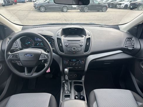 Used 2017 Ford Escape SE w/ SE Cold Weather Package image 14