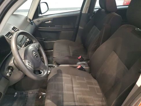 Used 2010 Suzuki SX4 AWD Hatchback image 10