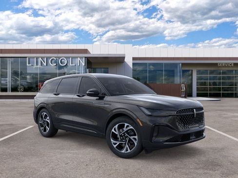 New 2026 Lincoln Nautilus Premier w/ Equipment Group 102A AWD/4WD image 29
