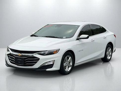 Used 2024 Chevrolet Malibu LT FWD image 3