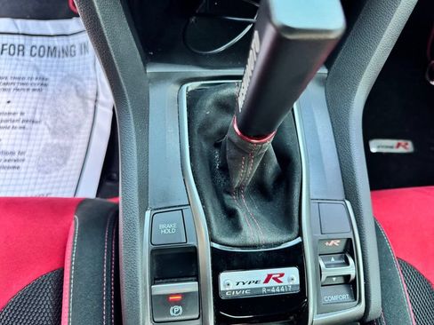 Used 2021 Honda Civic Type R image 13