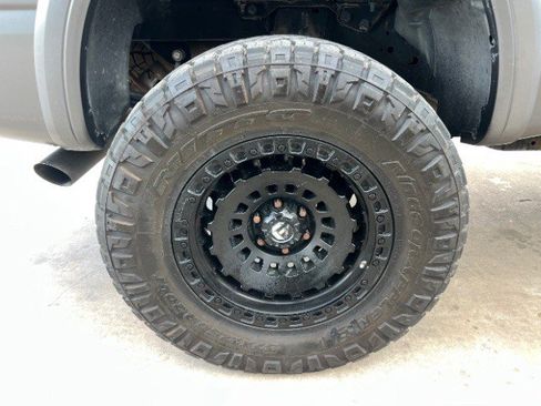 Used 2019 Nissan Titan PRO-4X w/ Pro-4x Convenience Package image 14