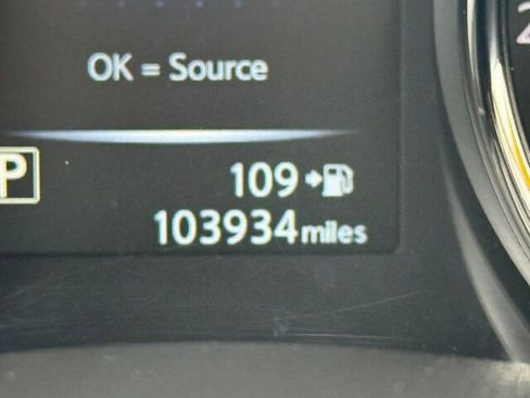 Used 2017 Nissan Rogue SL w/ SL Premium Package image 31