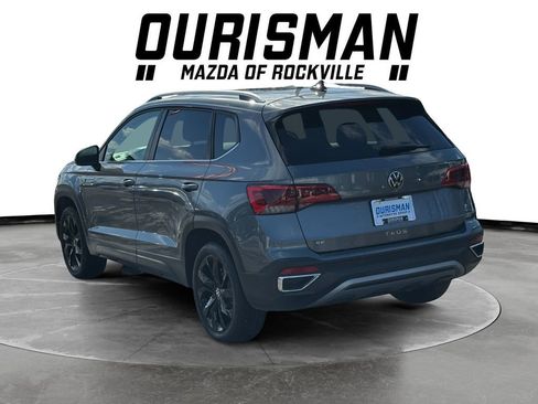 Used 2024 Volkswagen Taos SE image 4