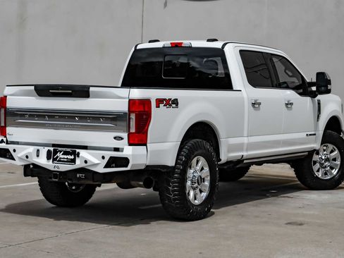 Used 2021 Ford F250 Platinum w/ FX4 Off-Road Package AWD/4WD image 9