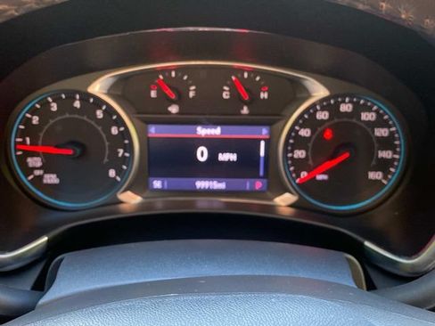 Used 2020 Chevrolet Equinox Premier FWD image 17