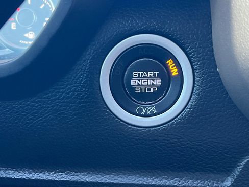 Used 2020 RAM 3500 Laramie image 24