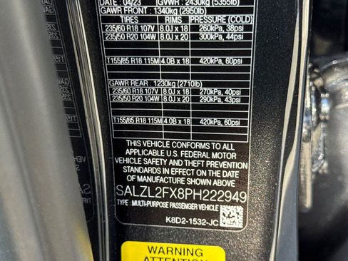 Used 2023 Land Rover Range Rover Evoque R-Dynamic SE image 28