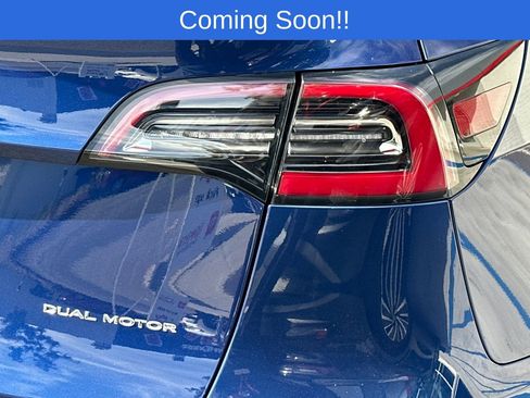 Used 2020 Tesla Model Y Long Range AWD/4WD image 25