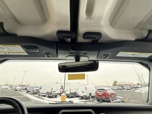 Used 2022 Jeep Wrangler Unlimited Sahara w/ LED Lighting Group image 27