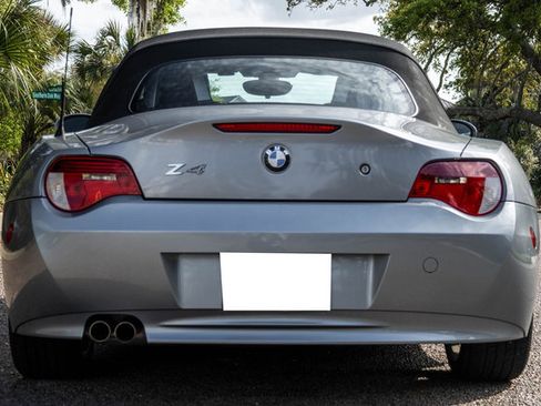 Used 2007 BMW Z4 3.0i RWD image 19