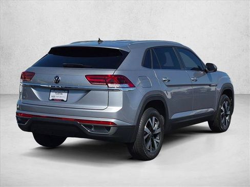 Used 2023 Volkswagen Atlas Cross Sport SE FWD image 6