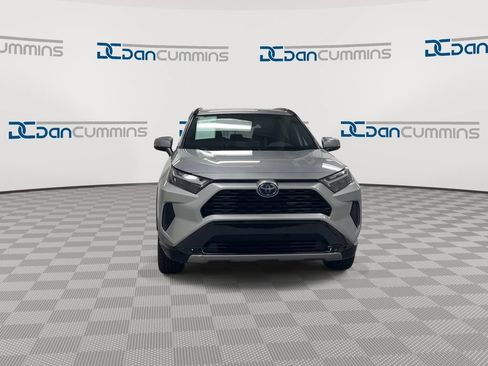 Used 2024 Toyota RAV4 SE AWD/4WD image 3