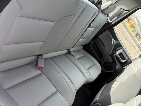 Used 2019 Chevrolet Silverado 1500 W/T AWD/4WD image 21