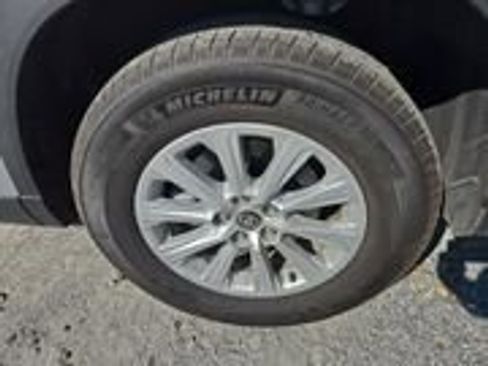 Certified 2024 Toyota Grand Highlander XLE image 10