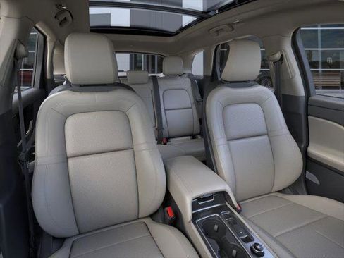 New 2026 Lincoln Corsair Grand Touring image 10