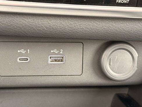 Used 2023 Nissan Rogue SV w/ SV Premium Package image 38