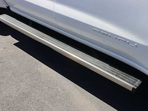 Used 2019 GMC Sierra 1500 Denali w/ Denali Ultimate Package image 3