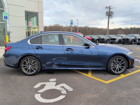 Used 2021 BMW 330i xDrive Sedan w/ Premium Package image 8
