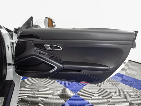 Used 2015 Porsche 911 Carrera image 14
