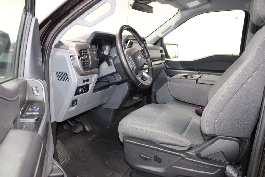 Used 2025 Ford F150 XLT w/ Equipment Group 301A Standard RWD image 14