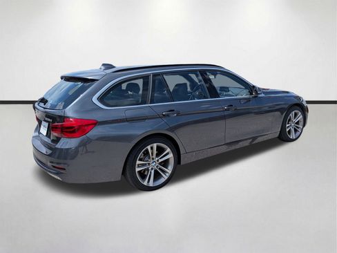 Used 2018 BMW 328d xDrive Wagon image 4