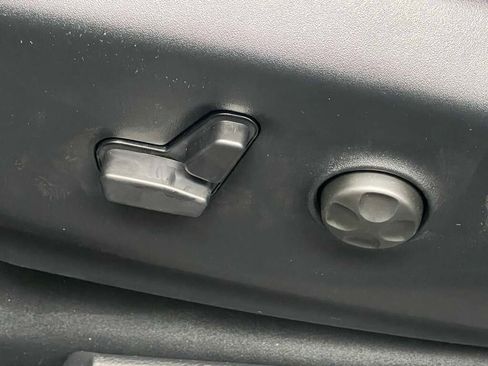 New 2026 Chrysler Pacifica Select image 28